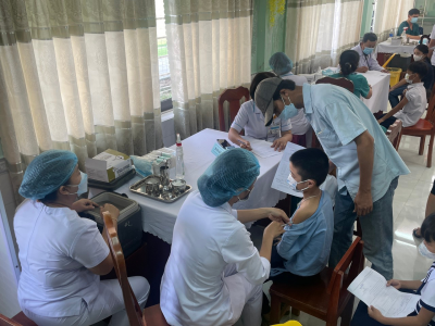 Những lợi ích to lớn của việc tiêm vắc xin phòng COVID-19 cho trẻ từ 5 đến dưới 12 tuổi