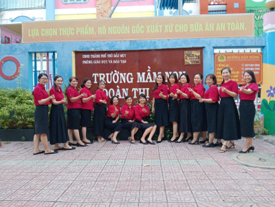 Kỉ niệm 42 năm ngày Nhà giáo Việt Nam (20/11/1982 - 20/11/2024)