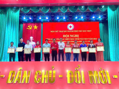 CĐCS MN ĐOÀN THỊ LIÊN TUYÊN DƯƠNG HIẾN MÁU TÌNH NGUYỆN