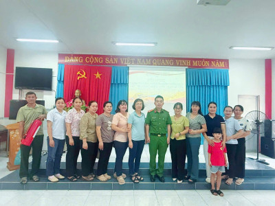 TRƯỜNG MẦM NON ĐOÀN THỊ LIÊN THAM GIA TẬP HUẤN PCCC” NĂM 2025.